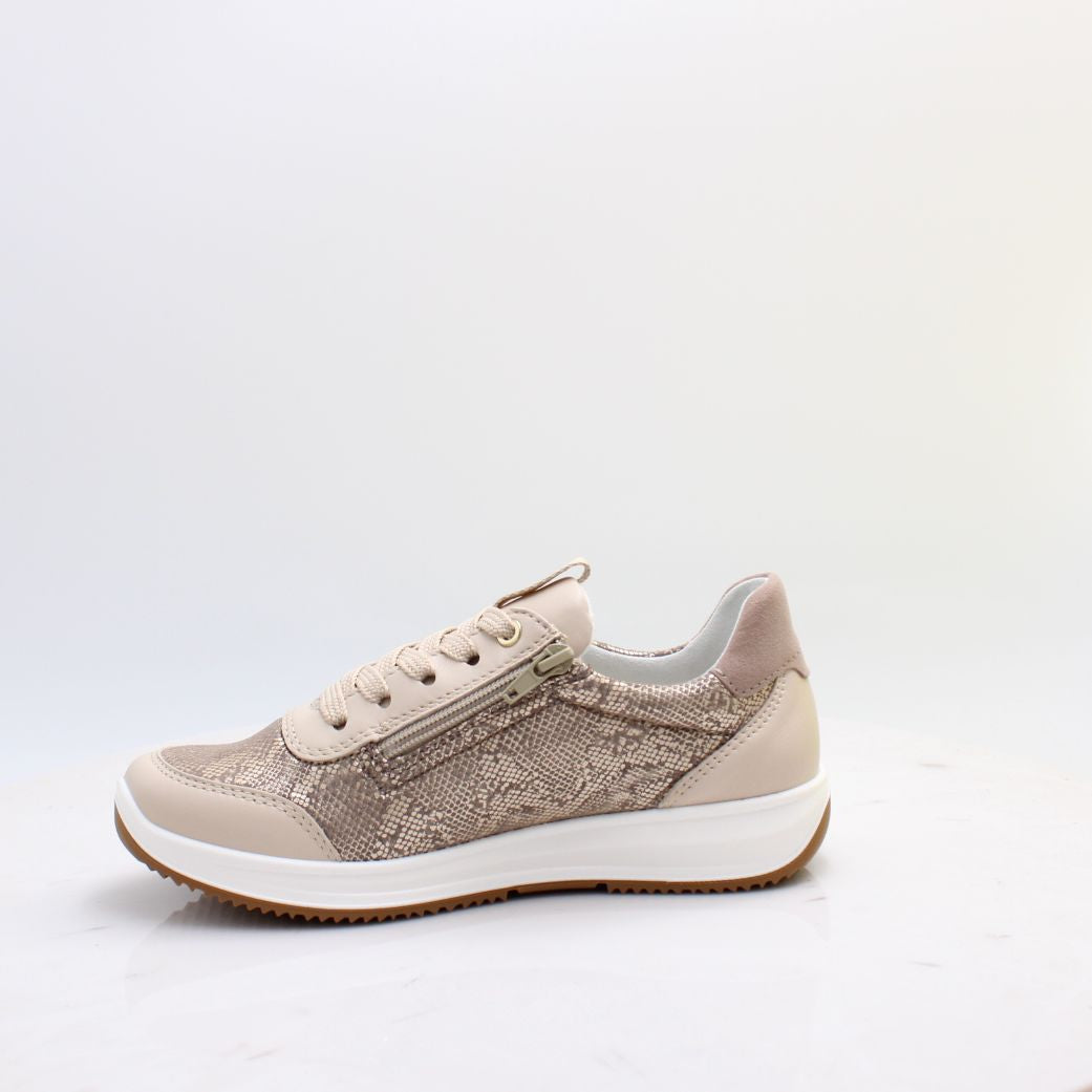 25532 OSAKA ARA WIDE FITTING SHOES