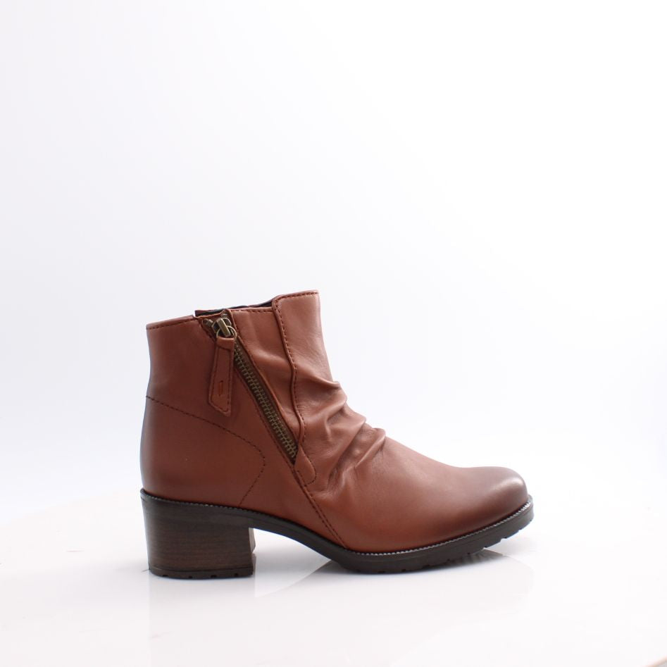 72.811 GABOR BOOTS 25