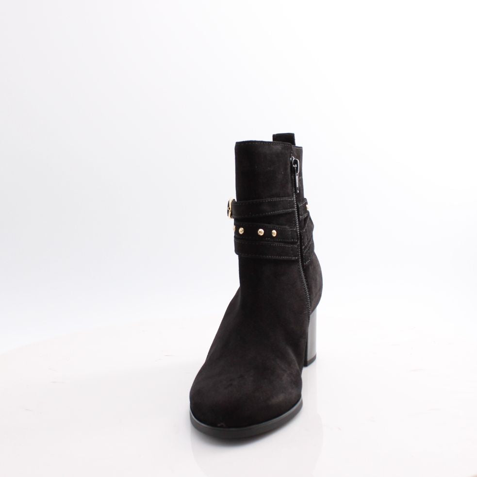 75.693 GABOR BOOTS 25