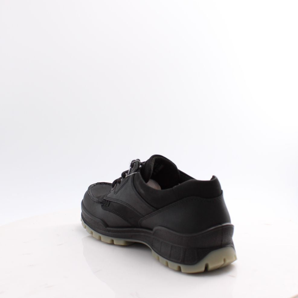 831714 ECCO TRACK 26 SHOES