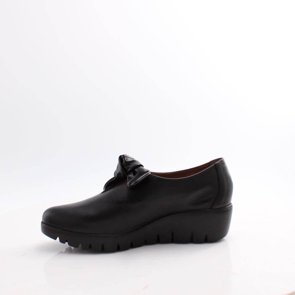 C-33159 WONDERS 26