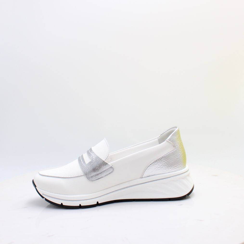 COMO SUAVE SHOES 26