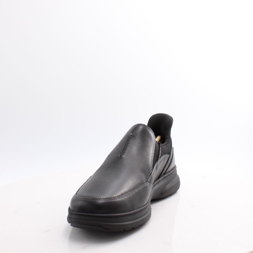 Mullan Step Clarks EX WIDE FIT