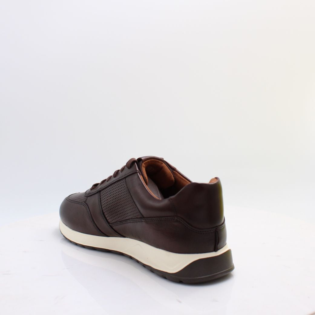 Radwell Tie CLARKS 26