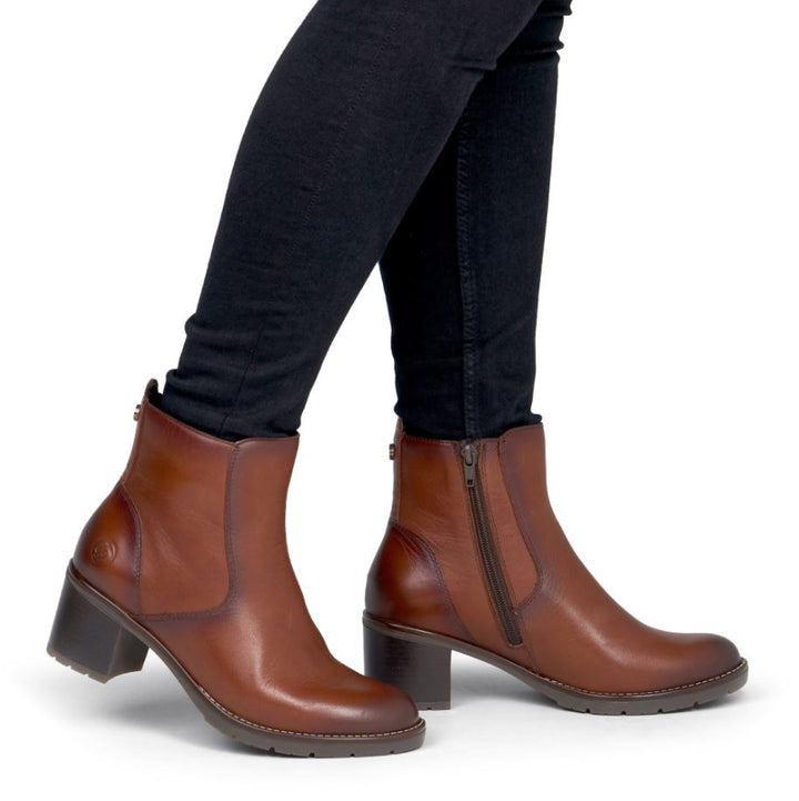 D2A81 REMONTE BOOTS