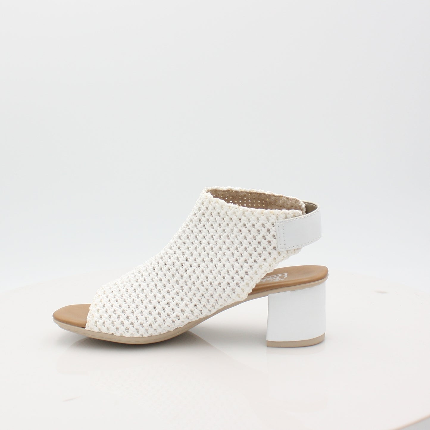 64772 RIEKER 24 SANDALS