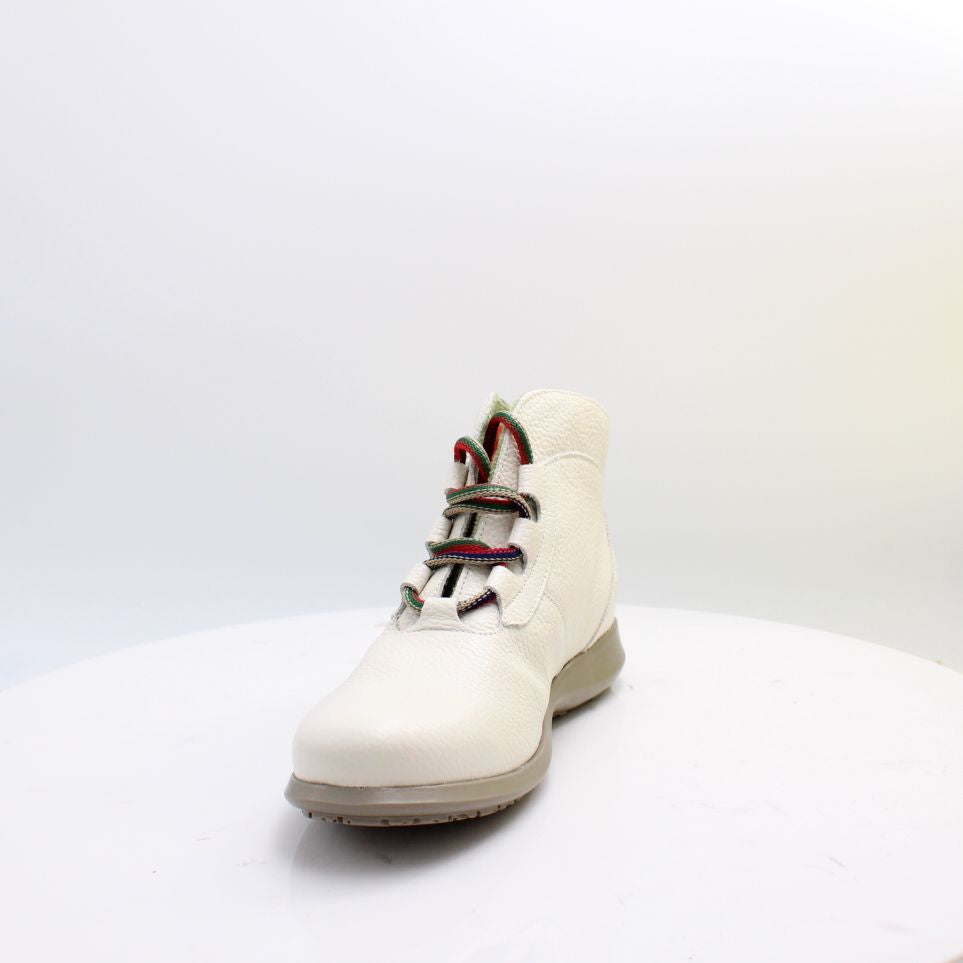 2082 JOSE SAENZ BOOTS 26