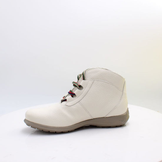 2082 JOSE SAENZ BOOTS 26