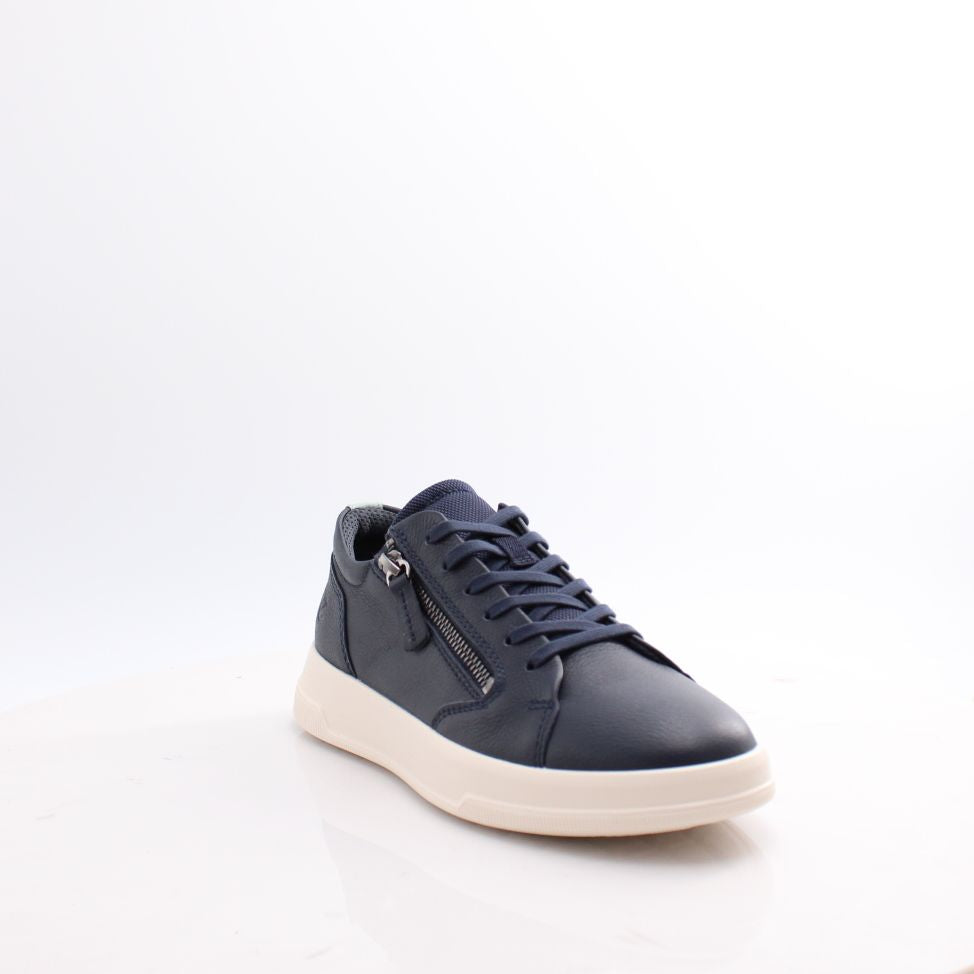 223813 MOVE W ECCO SHOES