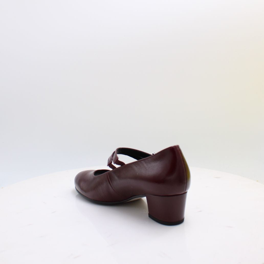 3005.01 GABOR SHOES 26