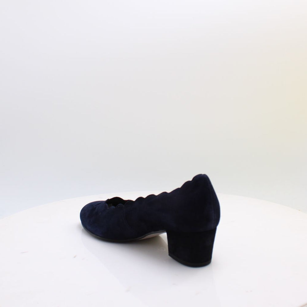 3006.01 GABOR SHOES 26