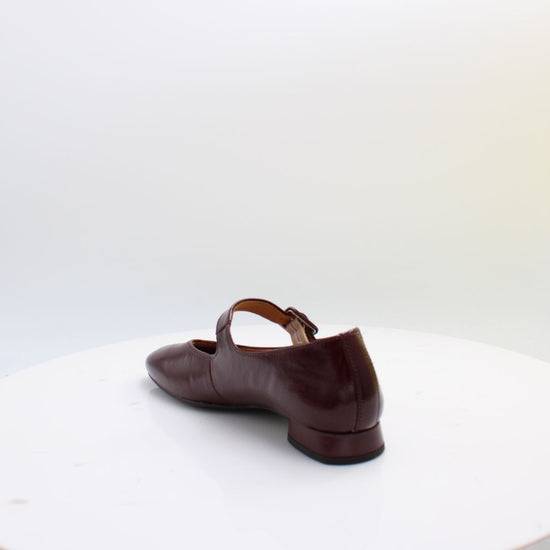 3020.02 GABOR SHOES 26