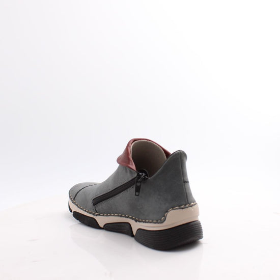 45983 RIEKER BOOTS 26