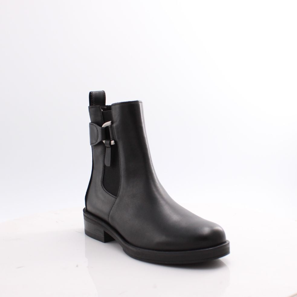 71.790 GABOR SHOES 25