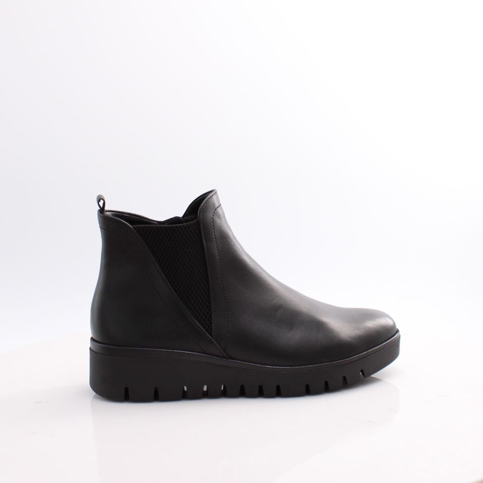 72.061 GABOR BOOTS 25