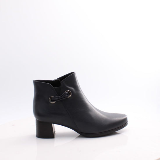 72.827 GABOR BOOTS 25