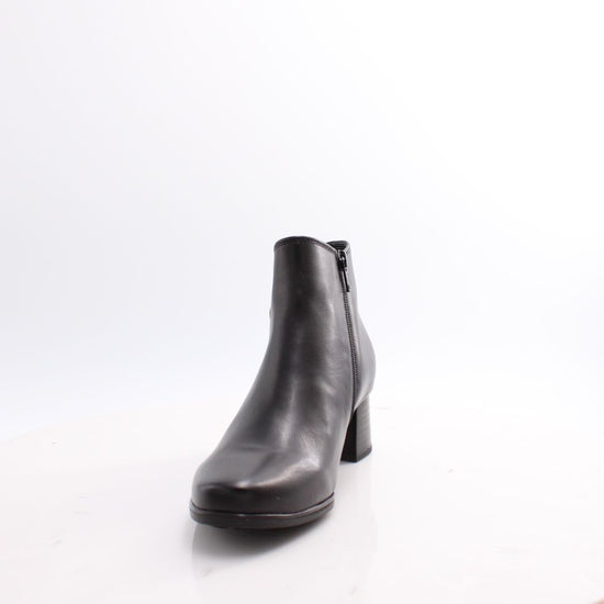 72.827 GABOR BOOTS 25