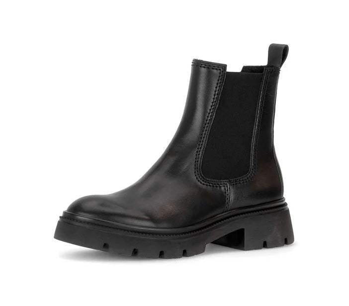 8021.01 GABOR BOOTS 26