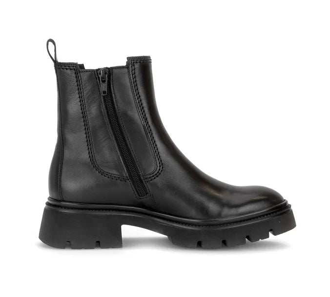8021.01 GABOR BOOTS 26