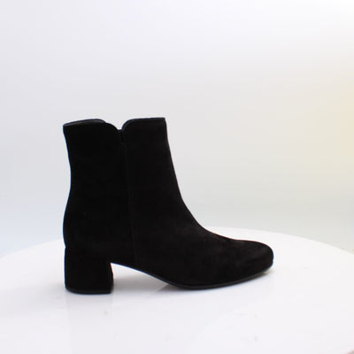 8036.01 GABOR BOOTS 26