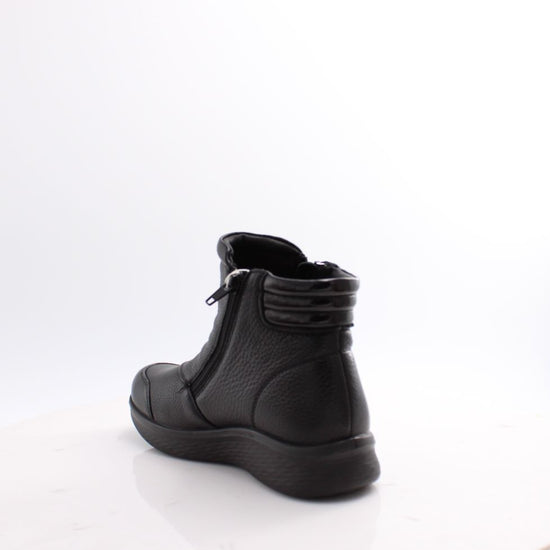 825 G COMFORT 26 WIDE FIT