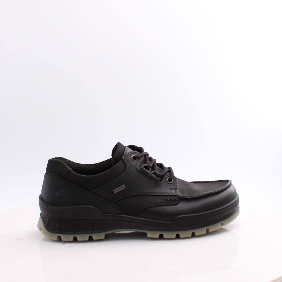 831714 ECCO TRACK 26  SHOES