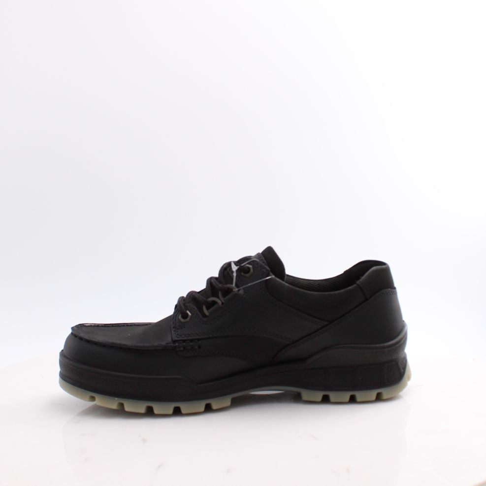 831714 ECCO TRACK 26  SHOES