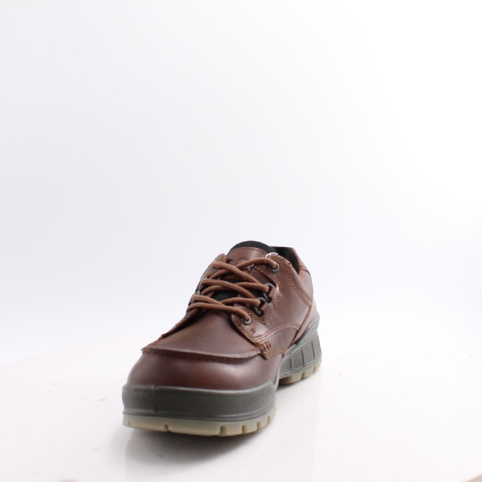 831714 ECCO TRACK 26  SHOES