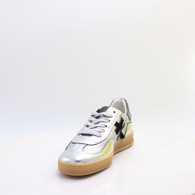 A032 ANOTHER TREND TRAINERS