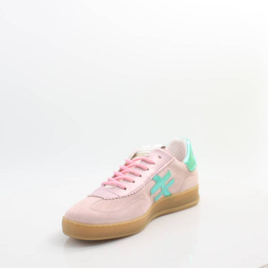 A032 ANOTHER TREND TRAINERS