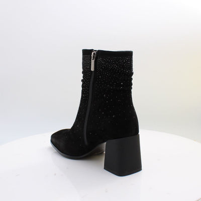 C96111 LORETTA VITALE BOOTS 26