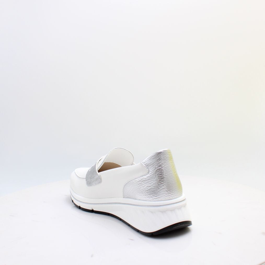 COMO SUAVE SHOES 26