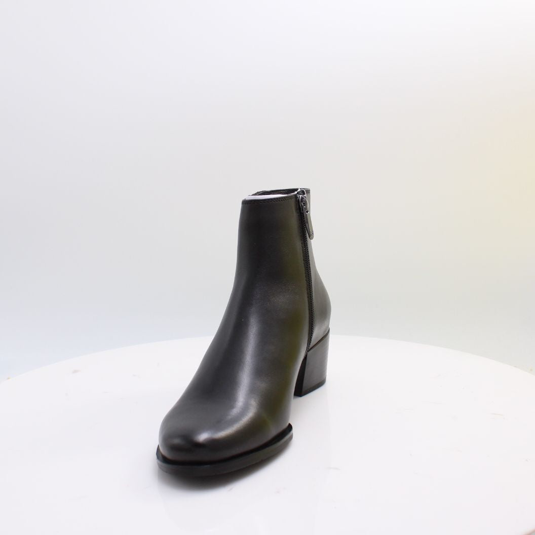 JOLENE-26 REGARDE LE CIEL 26