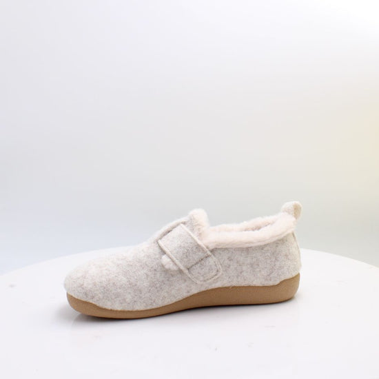 MONI TONI PONS SLIPPERS