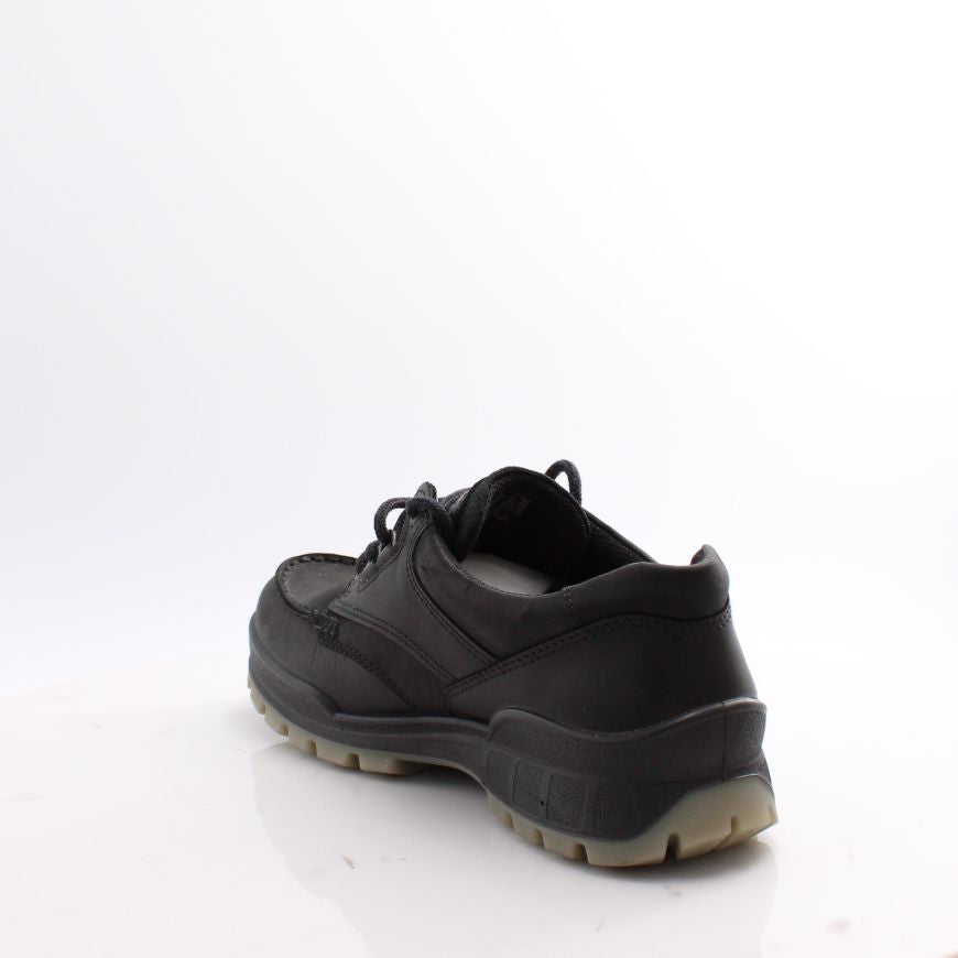 831714 ECCO TRACK 26  SHOES