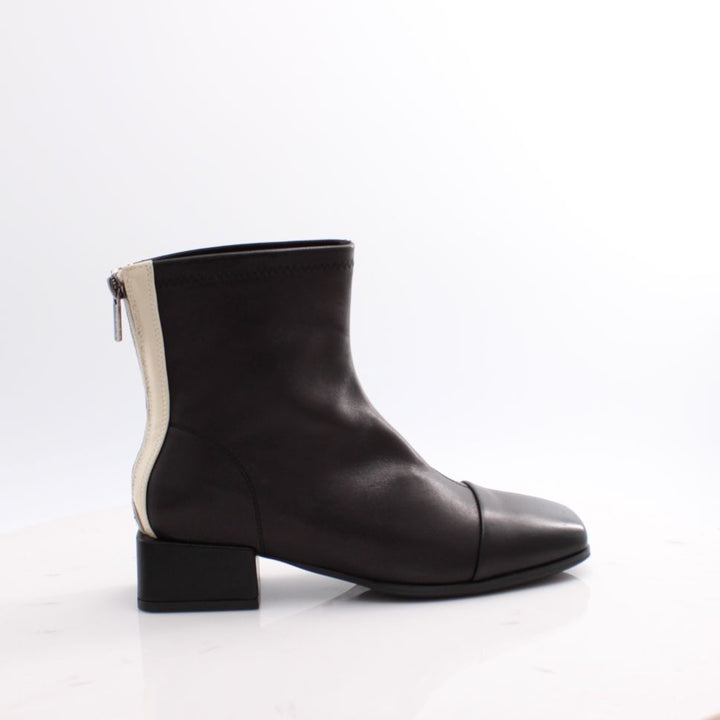 W5328B LORETTA VITALE 25