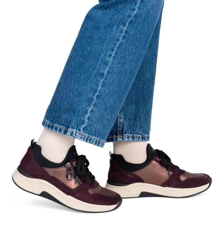 D3V01 REMONTE SHOES
